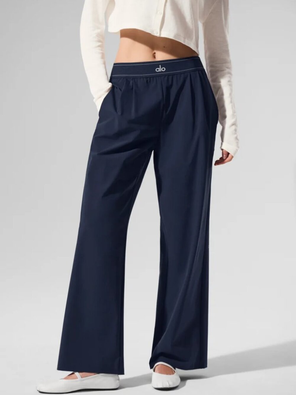 💙ALO Yoga Suit Up Trouser Navy Blue (Regular 30")🙆NWT Versatile wide-leg pants - Picture 7 of 8